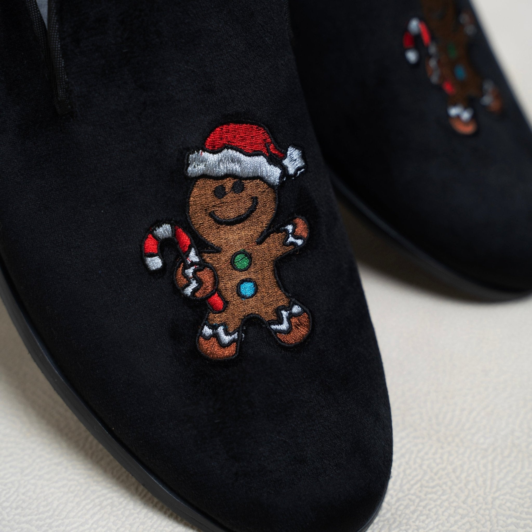Ginger Bread - May Anthony