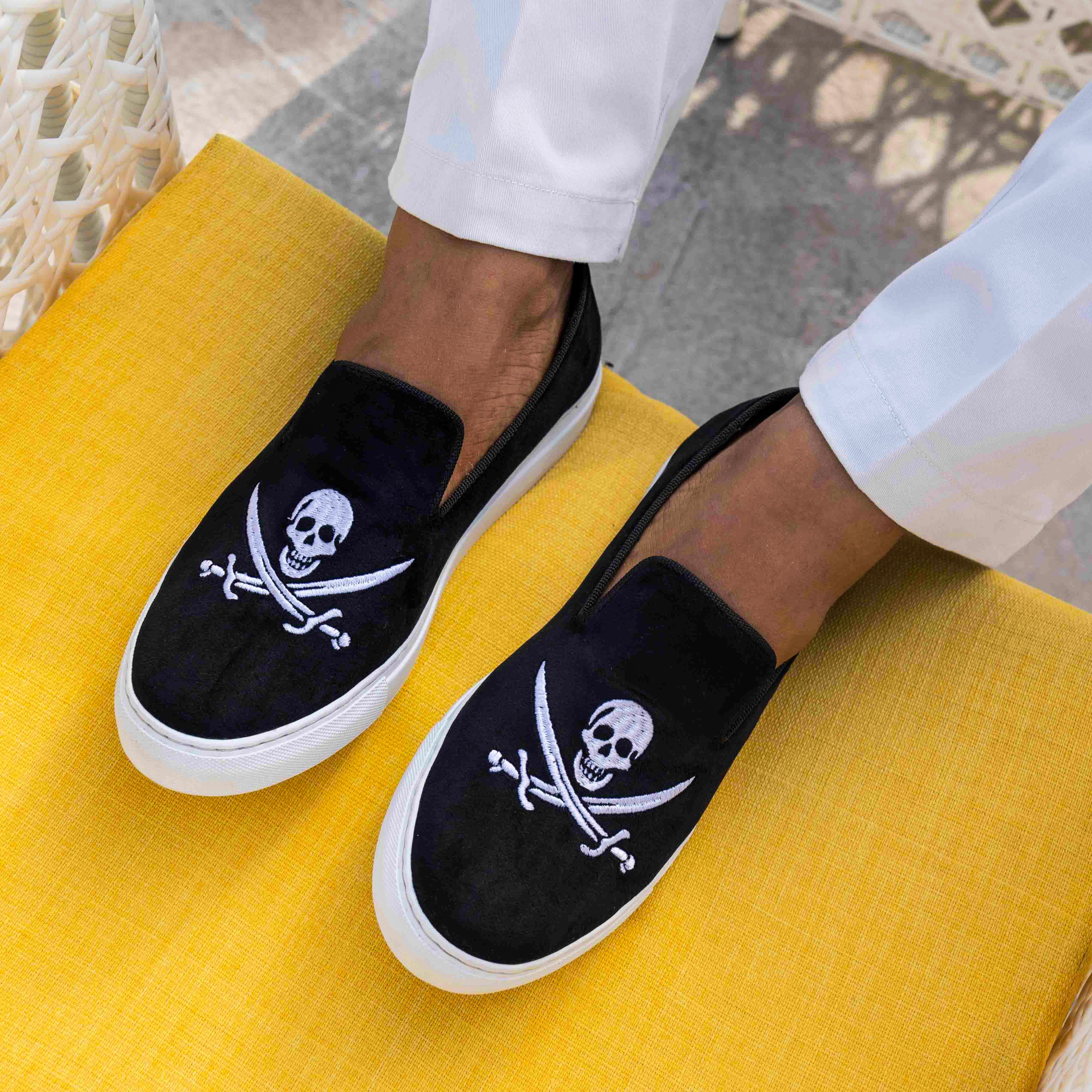 Jolly Roger DeckOnes